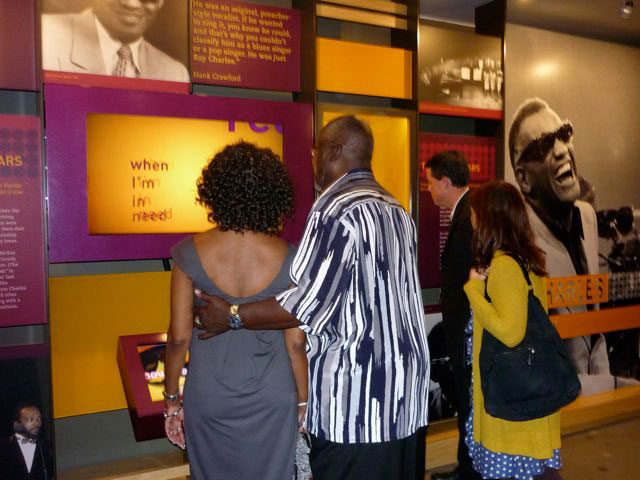 Audio visual installation by MODE Systems in the Ray Charles Museum visitors1